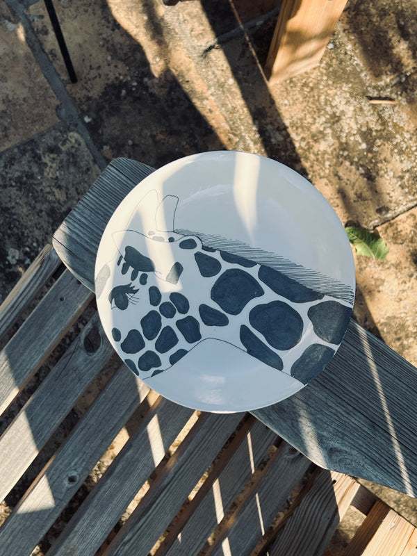 Assiette creuse Girafe Profile Black-ASSIETTE CREUSE-Three Seven Paris- Ceramic Plates, Platters, Bowls, Coffee Cups. Animal Designs, Zebra, Flamingo, Elephant. Graphic Designs and more.