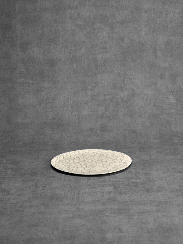 Assiette principale Dryness Noir-ASSIETTE PRINCIPALE-Three Seven Paris- Ceramic Plates, Platters, Bowls, Coffee Cups. Animal Designs, Zebra, Flamingo, Elephant. Graphic Designs and more.