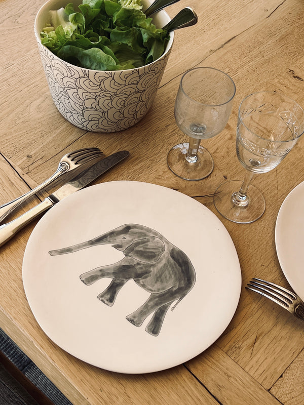 Assiette principale Elephant Profil-ASSIETTE PRINCIPALE-Three Seven Paris- Ceramic Plates, Platters, Bowls, Coffee Cups. Animal Designs, Zebra, Flamingo, Elephant. Graphic Designs and more.