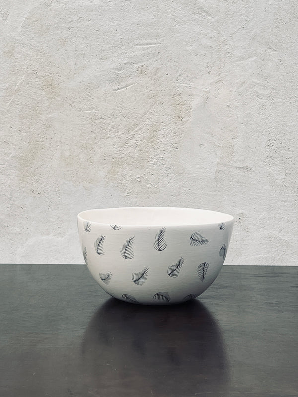 Noodles XXL Feather S-NOODLES-Three Seven Paris- Ceramic Plates, Platters, Bowls, Coffee Cups. Animal Designs, Zebra, Flamingo, Elephant. Graphic Designs and more.