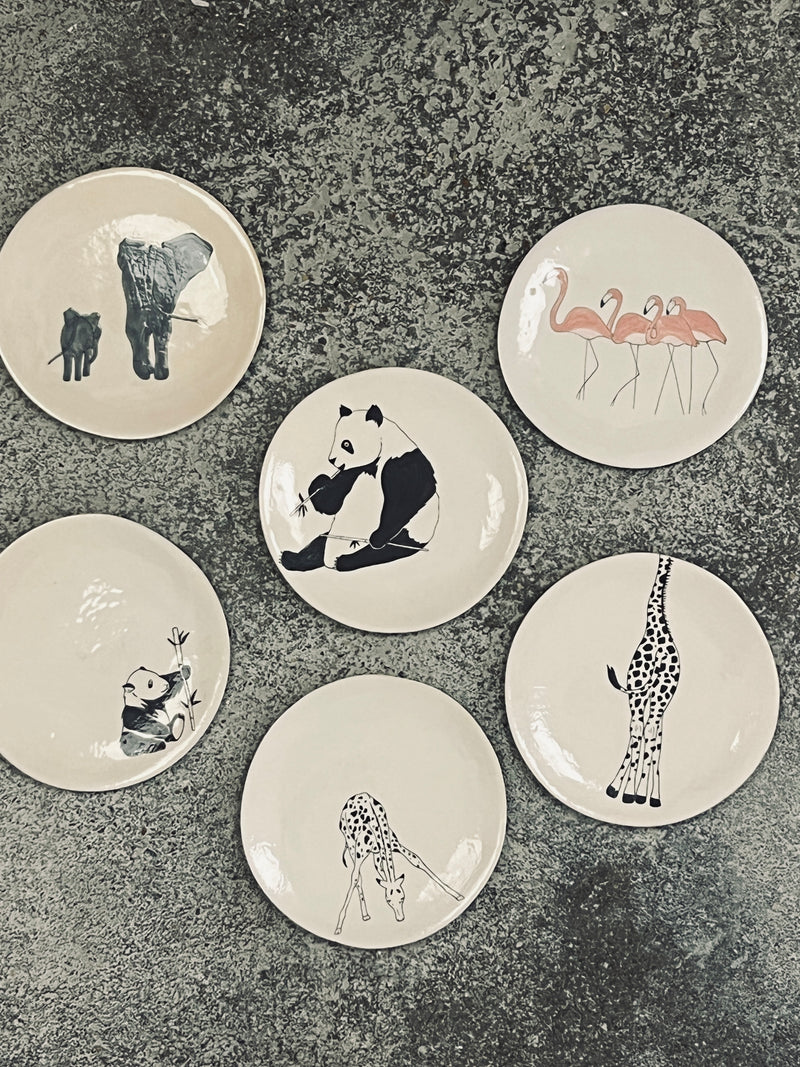 DS 103-ASSIETTE À DESSERT-Three Seven Paris- Ceramic Plates, Platters, Bowls, Coffee Cups. Animal Designs, Zebra, Flamingo, Elephant. Graphic Designs and more.