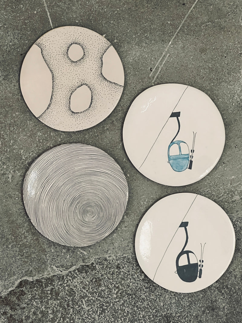 DS 122-ASSIETTE À DESSERT-Three Seven Paris- Ceramic Plates, Platters, Bowls, Coffee Cups. Animal Designs, Zebra, Flamingo, Elephant. Graphic Designs and more.