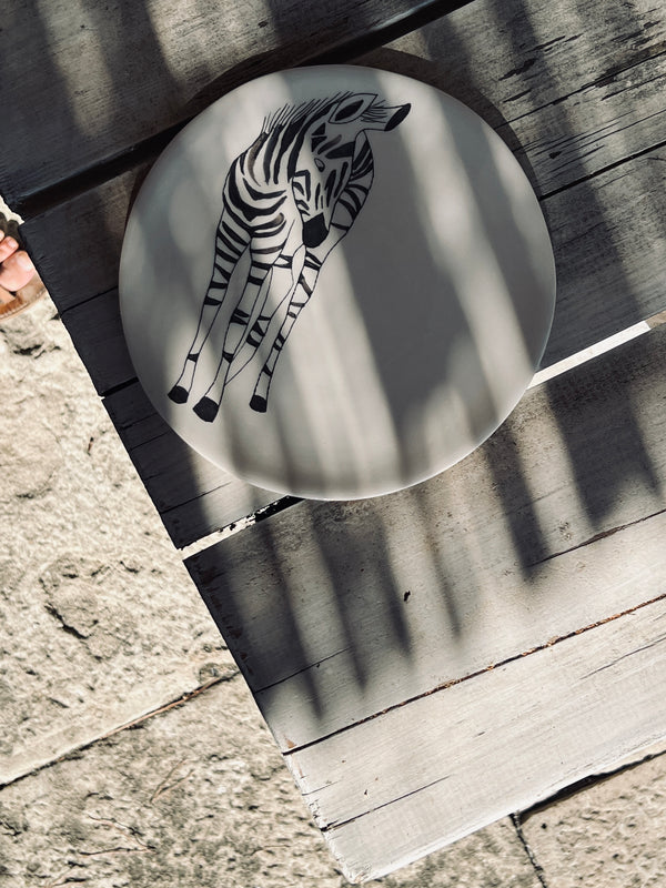 Assiette principale Zebra Front-ASSIETTE PRINCIPALE-Three Seven Paris- Ceramic Plates, Platters, Bowls, Coffee Cups. Animal Designs, Zebra, Flamingo, Elephant. Graphic Designs and more.
