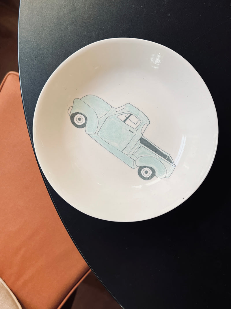 Assiette creuse Truck Ford Ranger-ASSIETTE CREUSE-Three Seven Paris- Ceramic Plates, Platters, Bowls, Coffee Cups. Animal Designs, Zebra, Flamingo, Elephant. Graphic Designs and more.