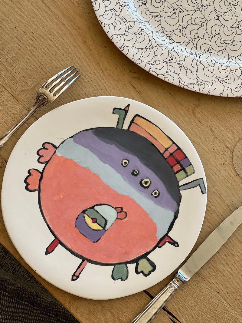 Assiette de présentation Monstre multicolore-ASSIETTE DE PRÉSENTATION-Three Seven Paris-Ivoire- Ceramic Plates, Platters, Bowls, Coffee Cups. Animal Designs, Zebra, Flamingo, Elephant. Graphic Designs and more.