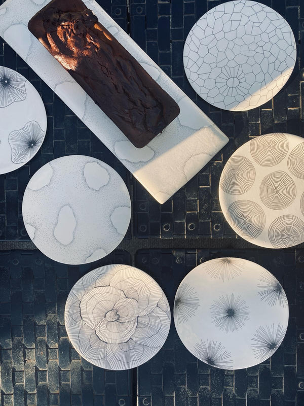 Coffret Dessert-COFFRET-Three Seven Paris- Ceramic Plates, Platters, Bowls, Coffee Cups. Animal Designs, Zebra, Flamingo, Elephant. Graphic Designs and more.