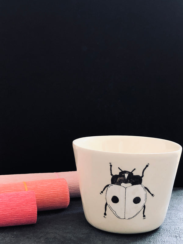 Tasse à thé Ladybug-TASSE À THÉ-Three Seven Paris- Ceramic Plates, Platters, Bowls, Coffee Cups. Animal Designs, Zebra, Flamingo, Elephant. Graphic Designs and more.