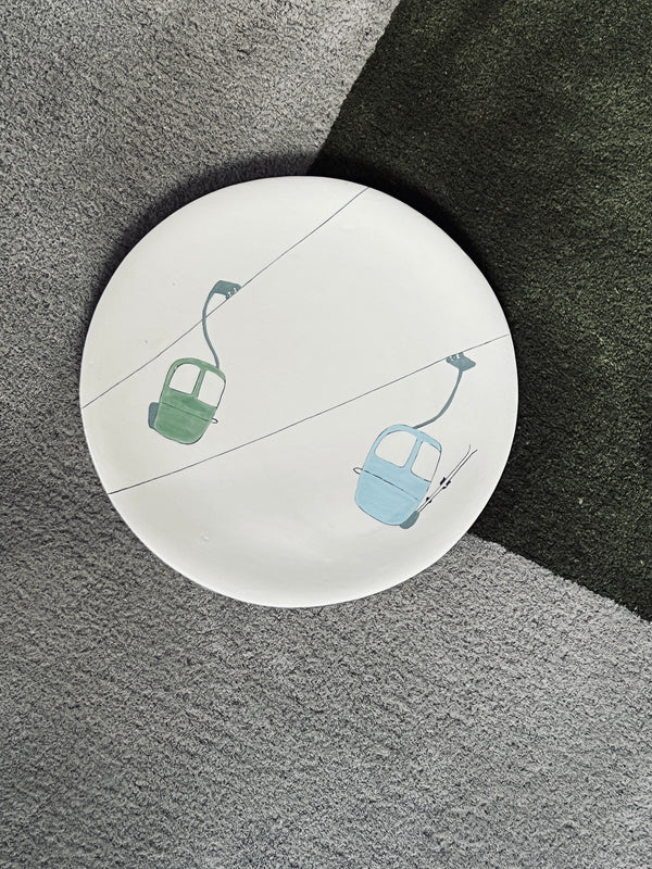 Assiette principale Ski Lift Double vert et bleu-ASSIETTE PRINCIPALE-Three Seven Paris- Ceramic Plates, Platters, Bowls, Coffee Cups. Animal Designs, Zebra, Flamingo, Elephant. Graphic Designs and more.