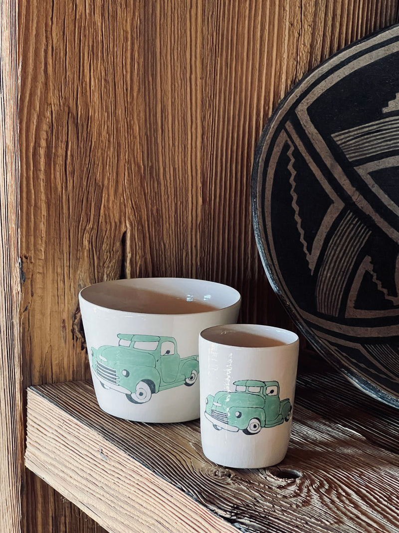 Tasse à thé Truck Chevy Pick Up-TASSE À THÉ-Three Seven Paris- Ceramic Plates, Platters, Bowls, Coffee Cups. Animal Designs, Zebra, Flamingo, Elephant. Graphic Designs and more.