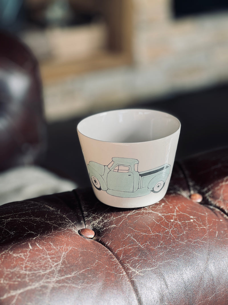 Tasse à thé Truck Ford Ranger-TASSE À THÉ-Three Seven Paris- Ceramic Plates, Platters, Bowls, Coffee Cups. Animal Designs, Zebra, Flamingo, Elephant. Graphic Designs and more.