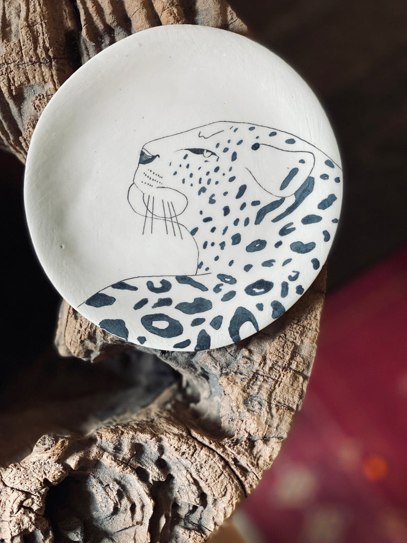 Assiette à tapas Leopard Profil-ASSIETTE À TAPAS-Three Seven Paris- Ceramic Plates, Platters, Bowls, Coffee Cups. Animal Designs, Zebra, Flamingo, Elephant. Graphic Designs and more.