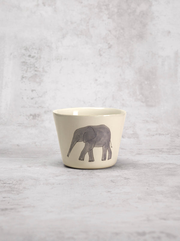 Tasse à thé Elephant Profil-TASSE À THÉ-Three Seven Paris- Ceramic Plates, Platters, Bowls, Coffee Cups. Animal Designs, Zebra, Flamingo, Elephant. Graphic Designs and more.