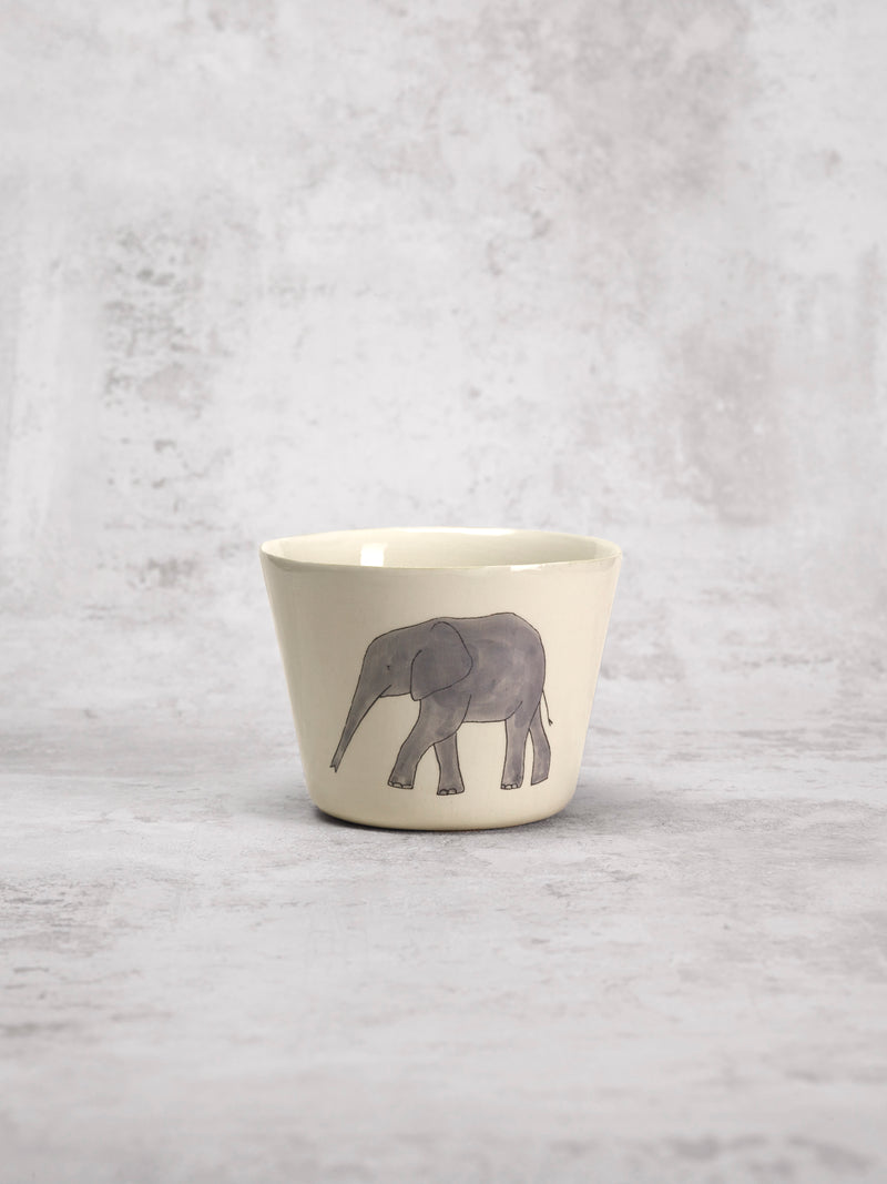 Tasse à thé Elephant Profil-TASSE À THÉ-Three Seven Paris- Ceramic Plates, Platters, Bowls, Coffee Cups. Animal Designs, Zebra, Flamingo, Elephant. Graphic Designs and more.
